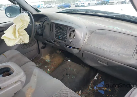 2003 Ford F150 z USA, uszkodzony, nr VIN 1FTRX17213NA67925